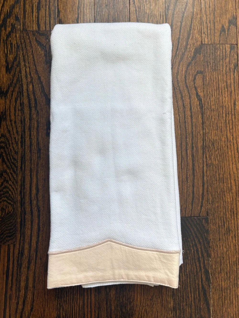 NWT Pottery Barn monique lhuillier pottery barn hand towel
